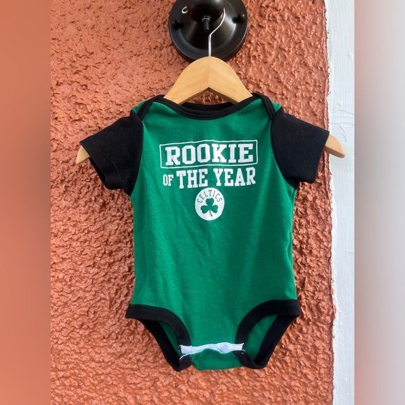 NBA Boston Celtics “Rookie of the Year” Bodysuit Onesie Size 3-6 Months - Picture 1 of 4